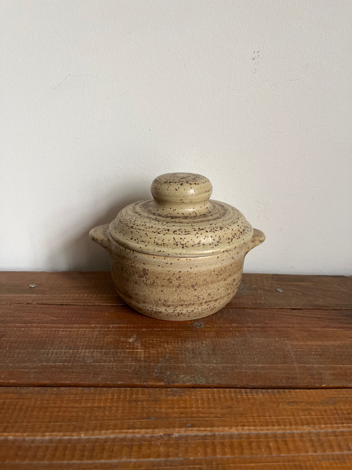 Stoneware sugar bowl