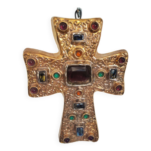 croix en céramique et