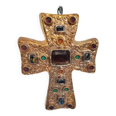 Croix en céramique et verroterie signée Manon, 1960