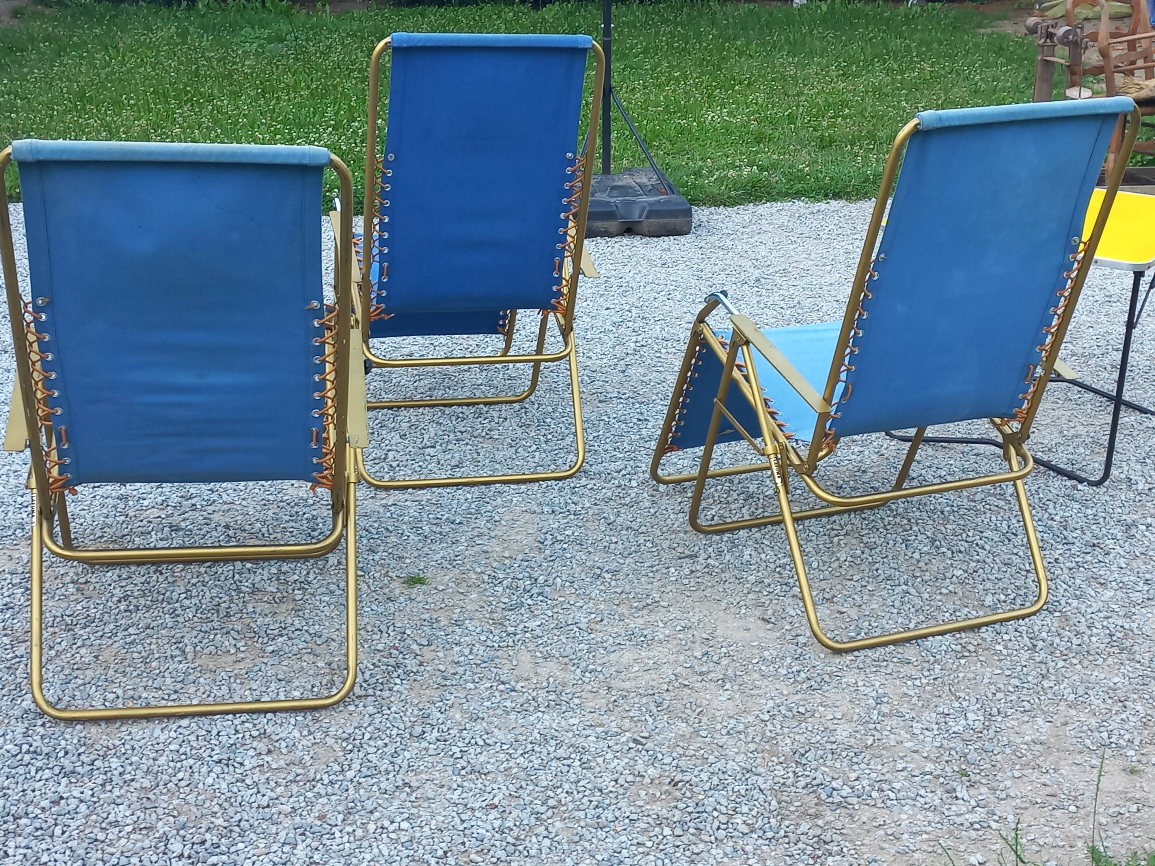 Set of 3 vintage lafuma sun loungers canvas and tubes + table