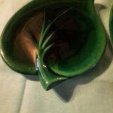 1 trivet and 1 bottle coat
