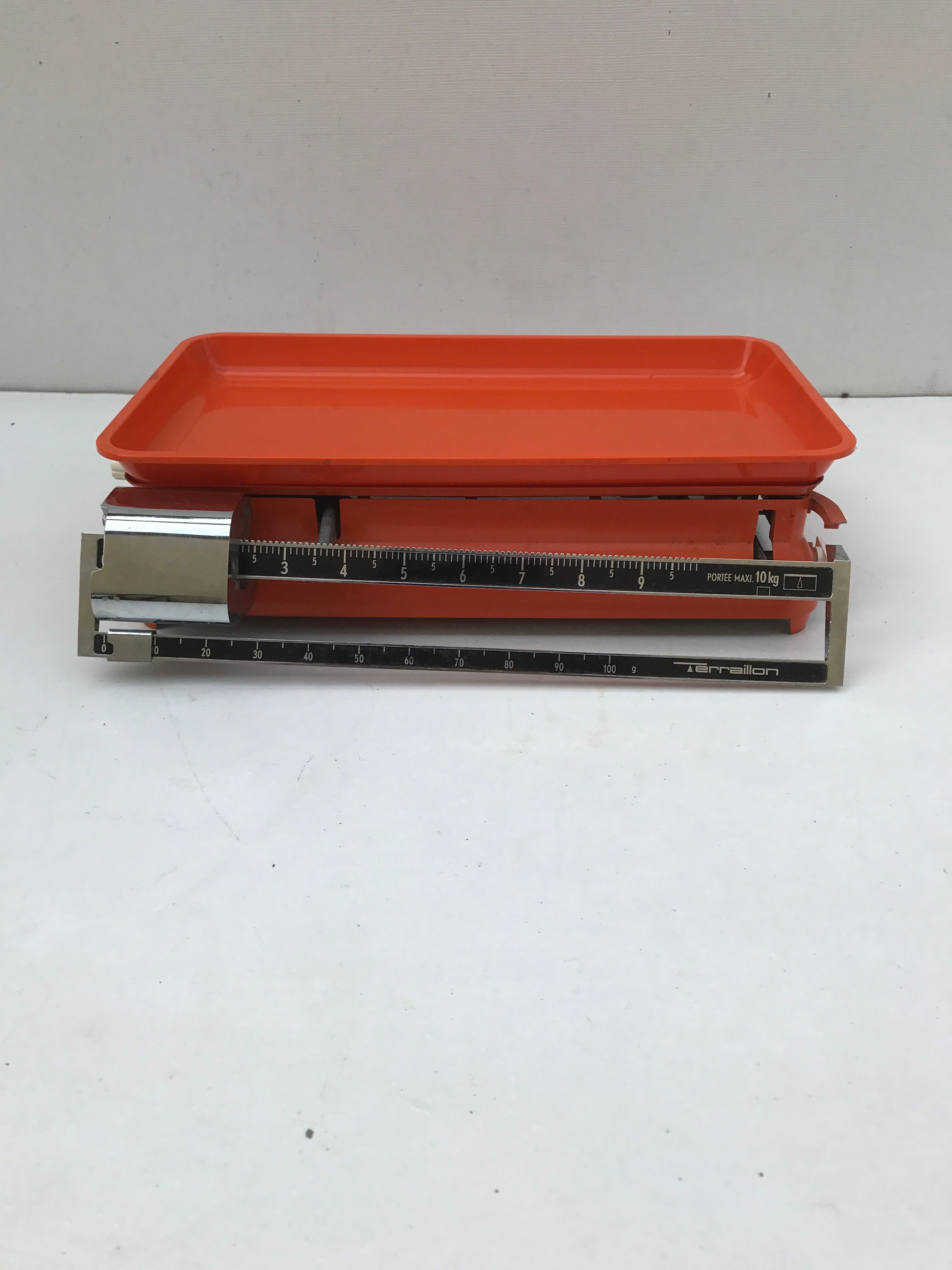 Kitchen scales Terraillon 10 vintage 70s orange metal kgs