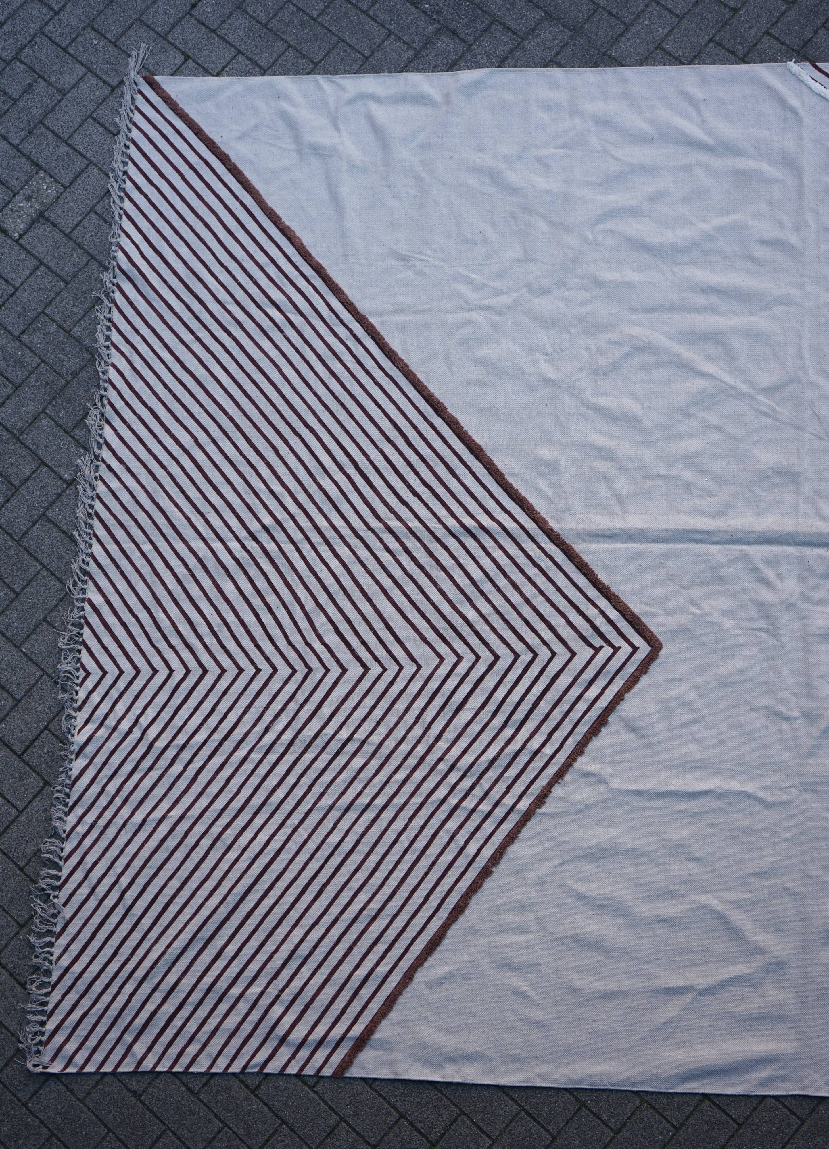 Grand sofa throw Kelim with geometric pattern, 1970s