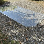 Table attribuée à Maison Roméo