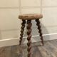 Tabouret tripode