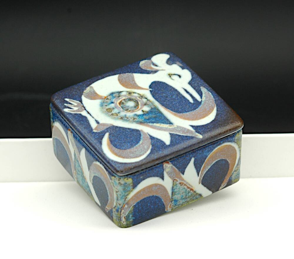Glazed earthenware box signed nils thorsson / 1960-1970 / perfect condition