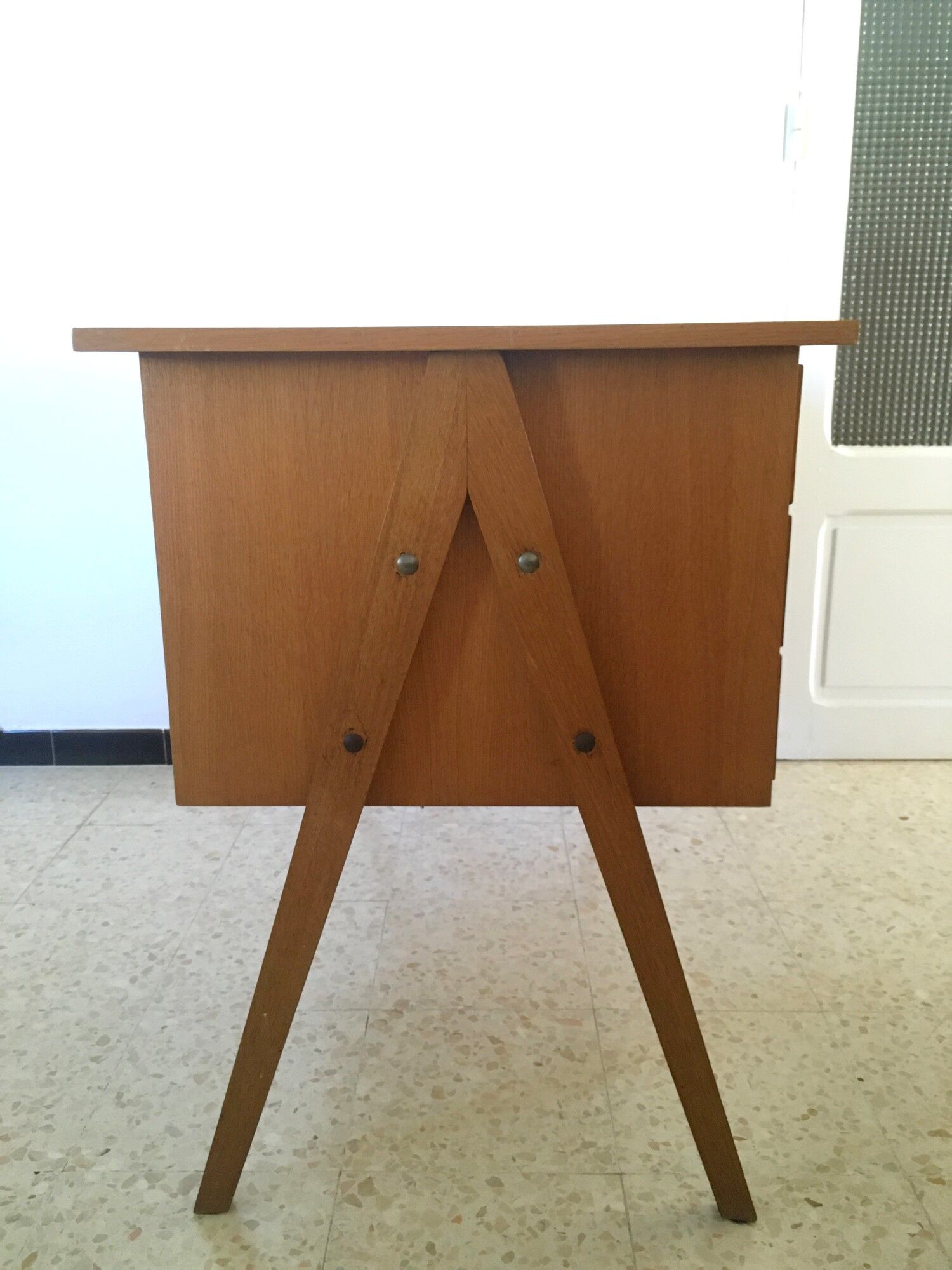 Vintage desk compass feet 1960