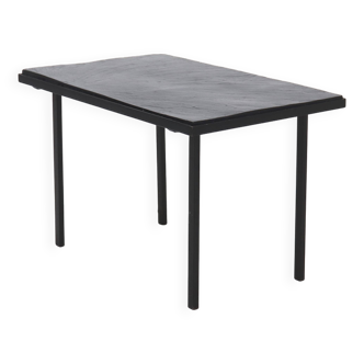 Table d'appoint ou table basse minimaliste en acier et ardoise des années 1960