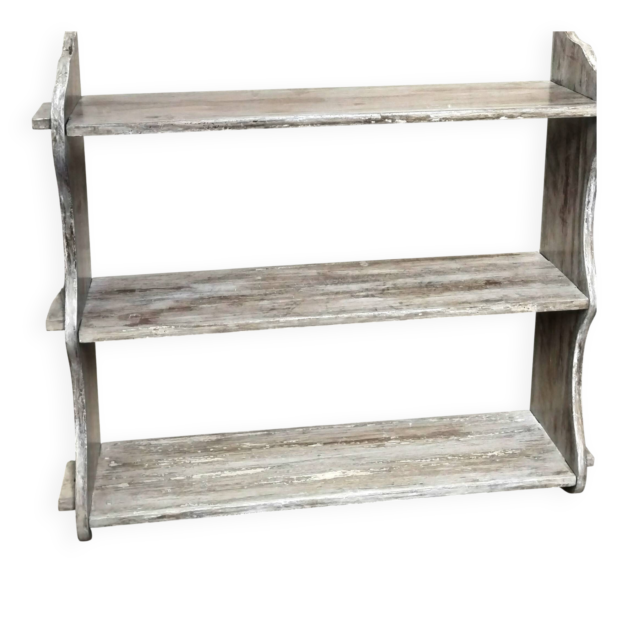 Relooked wooden shelf