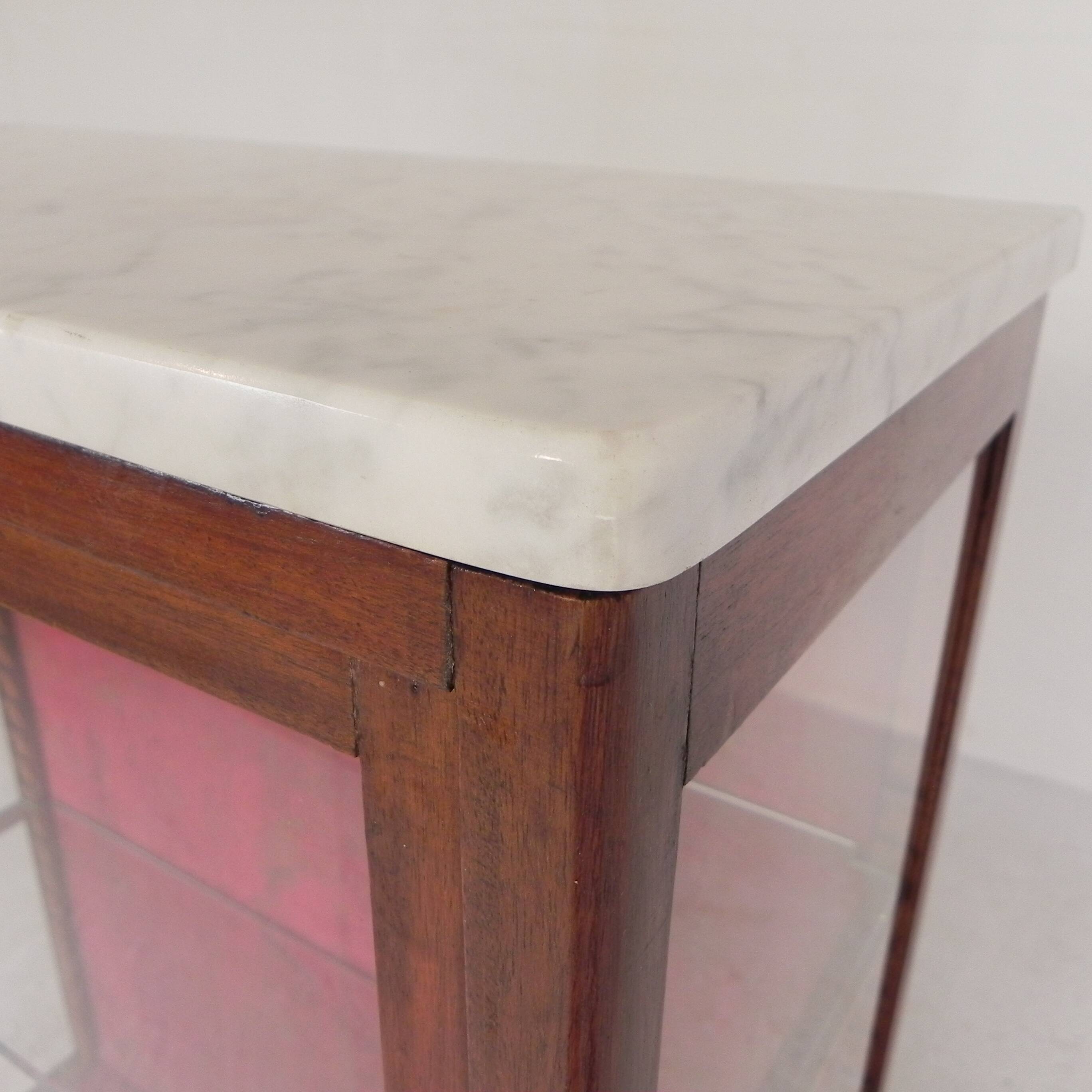 Mahogany display cabinet with marble top, 1920s