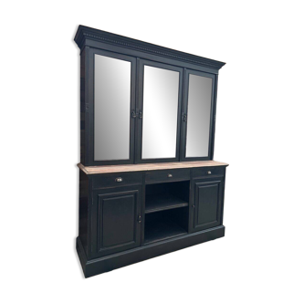 Large mahogany display cabinet from the late 19th century.