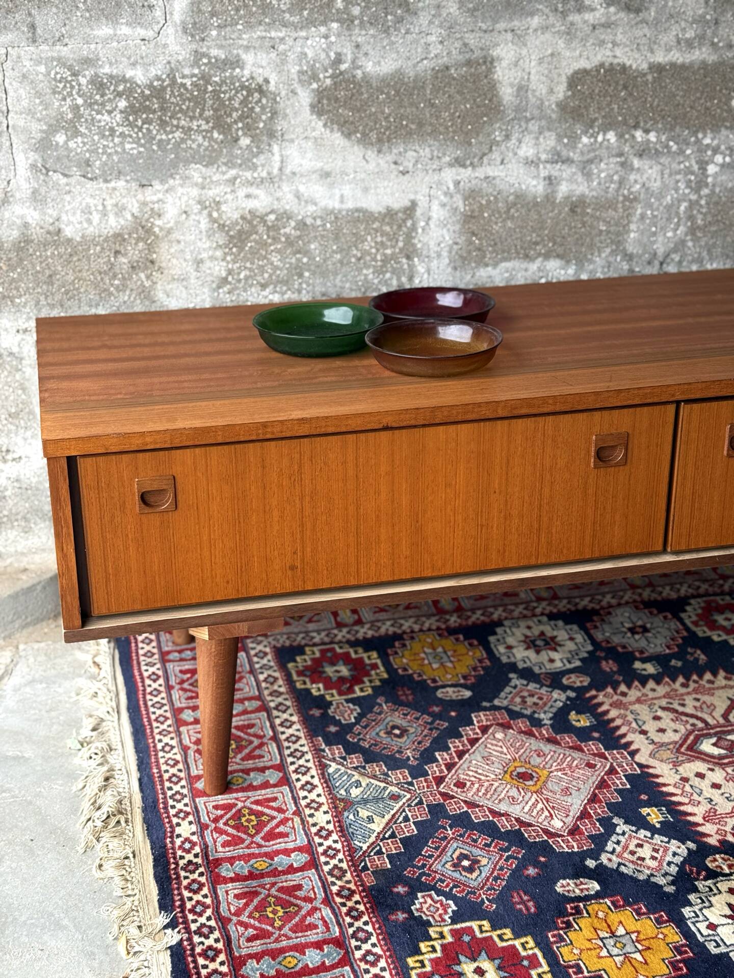 Vintage low Scandinavian sideboard in teak, 1970.