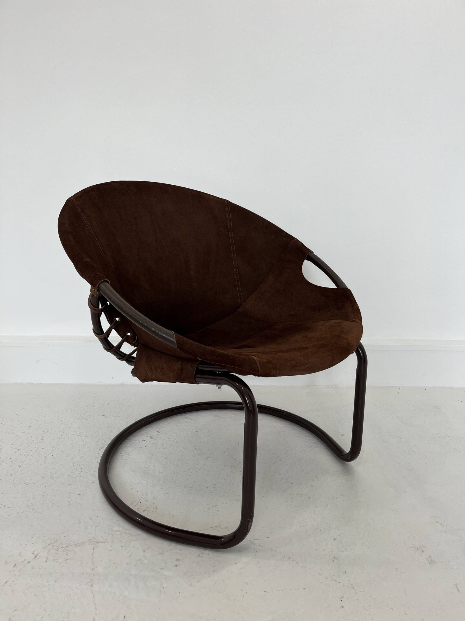 Fauteuil boule vintage en daim par Lusch & Co., 1970s