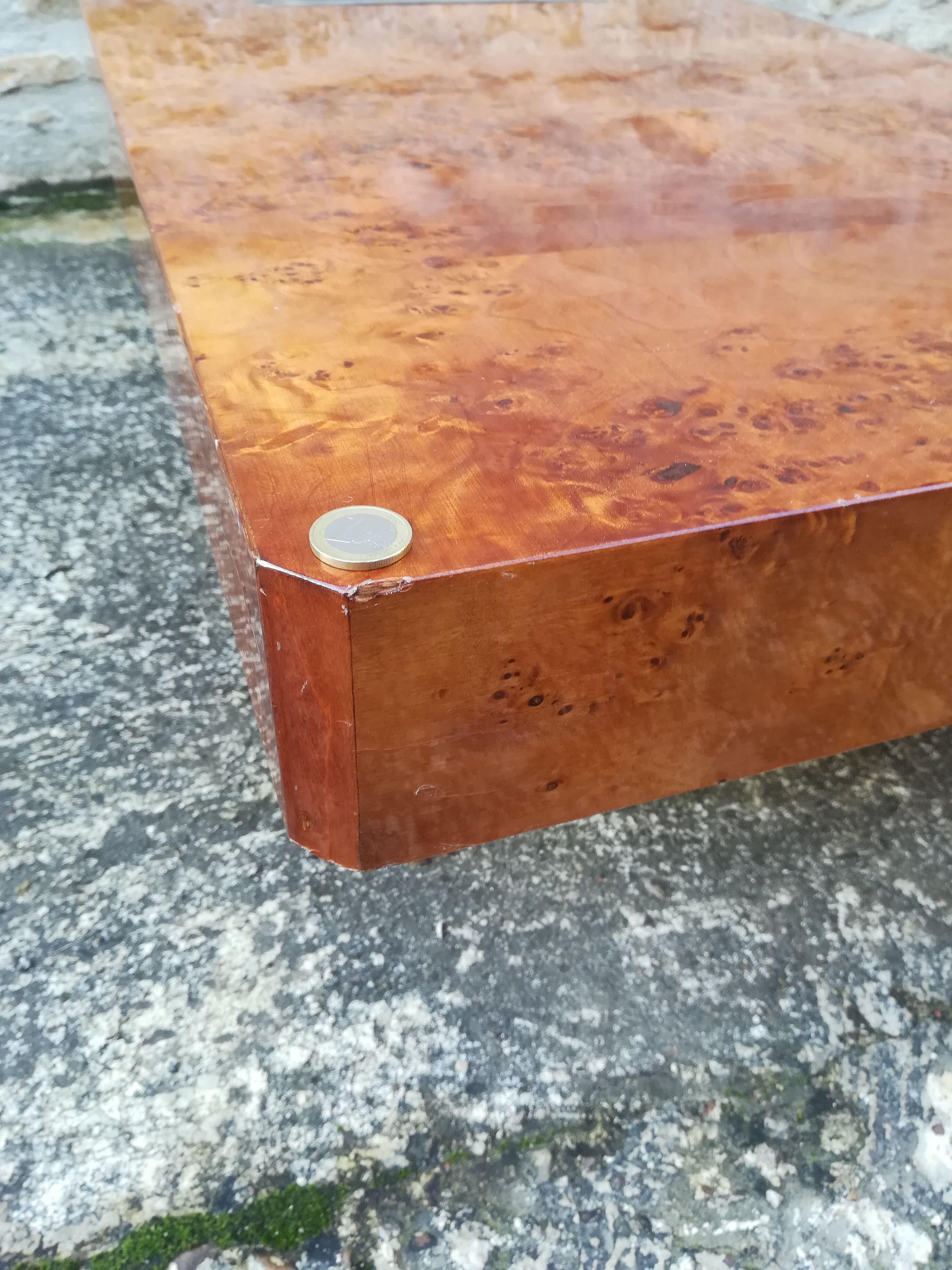 Table basse des années 70 en orme