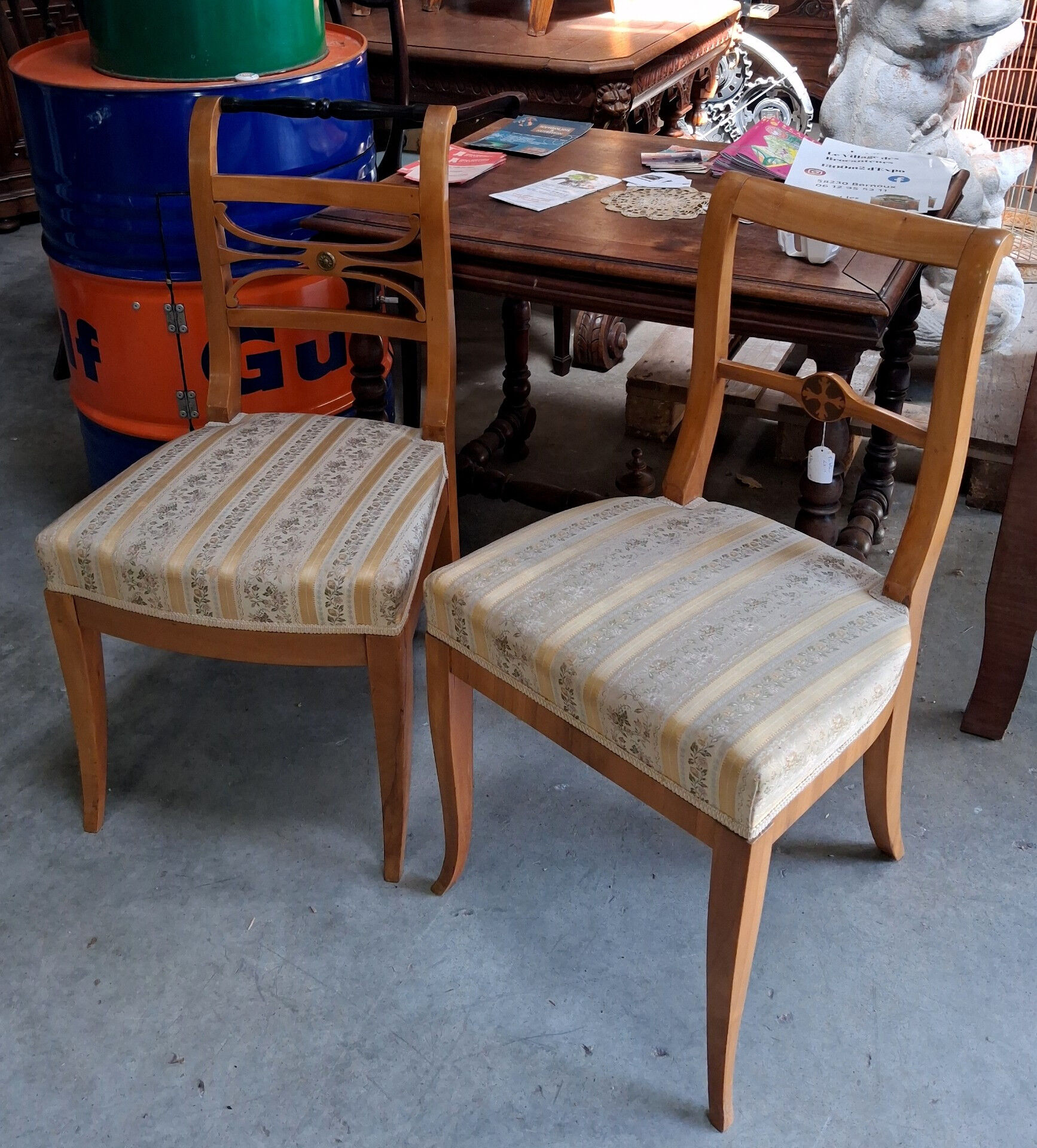 Paire de chaises Biedermeier en bois blond Époque Biedermeier