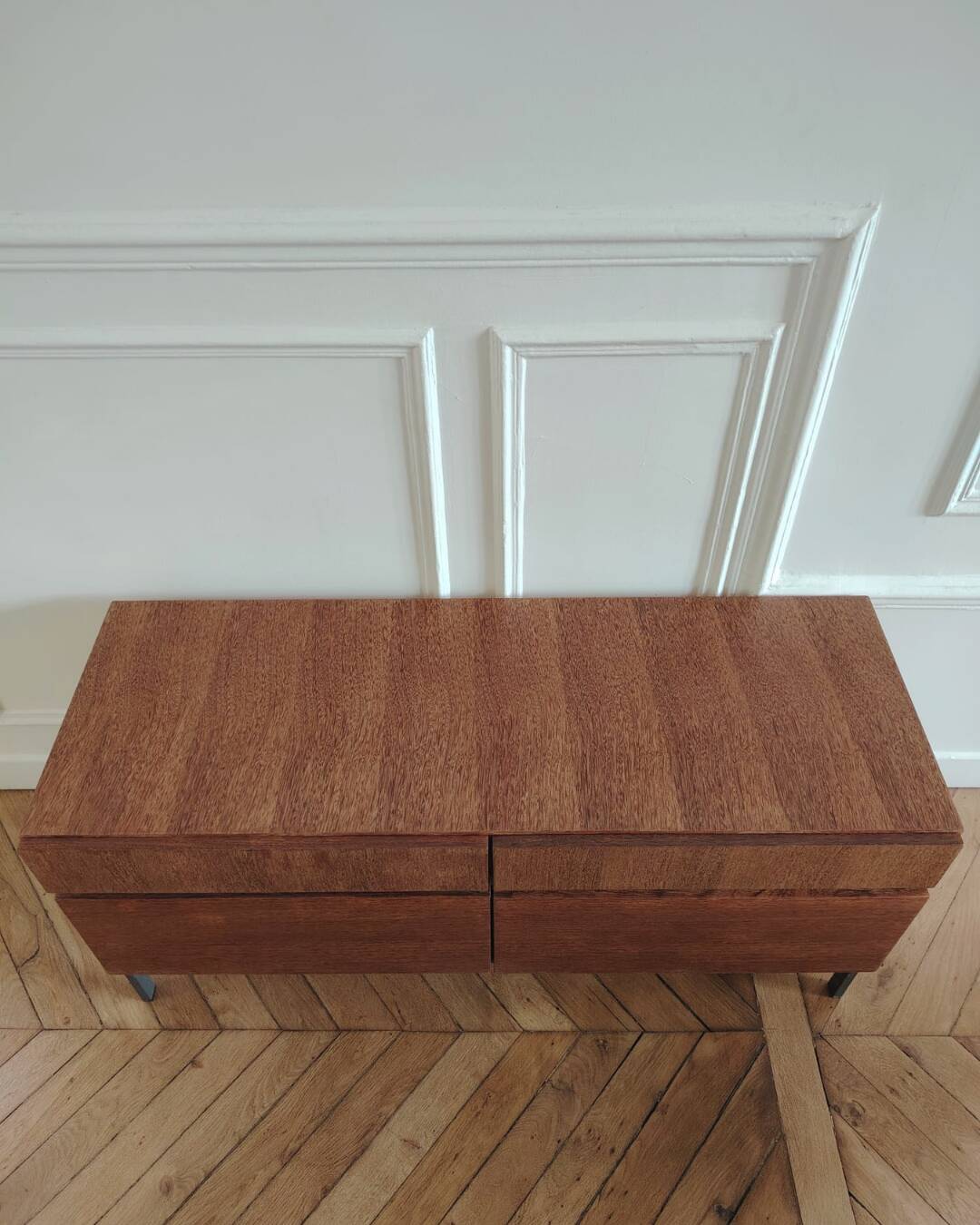 Buffet bas/ Enfilade vintage rénovée, style moderniste, années 60