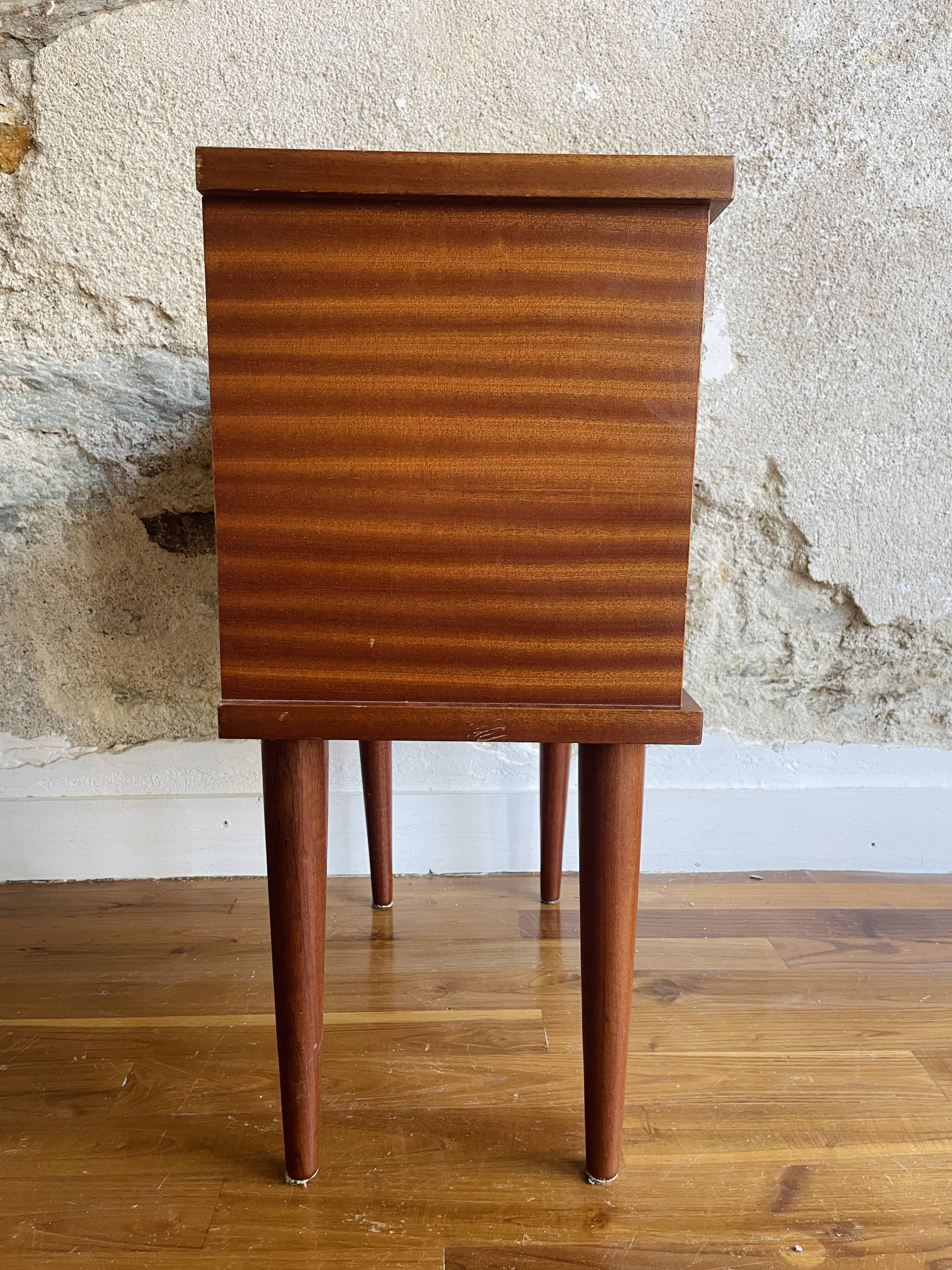 Table de chevet vintage