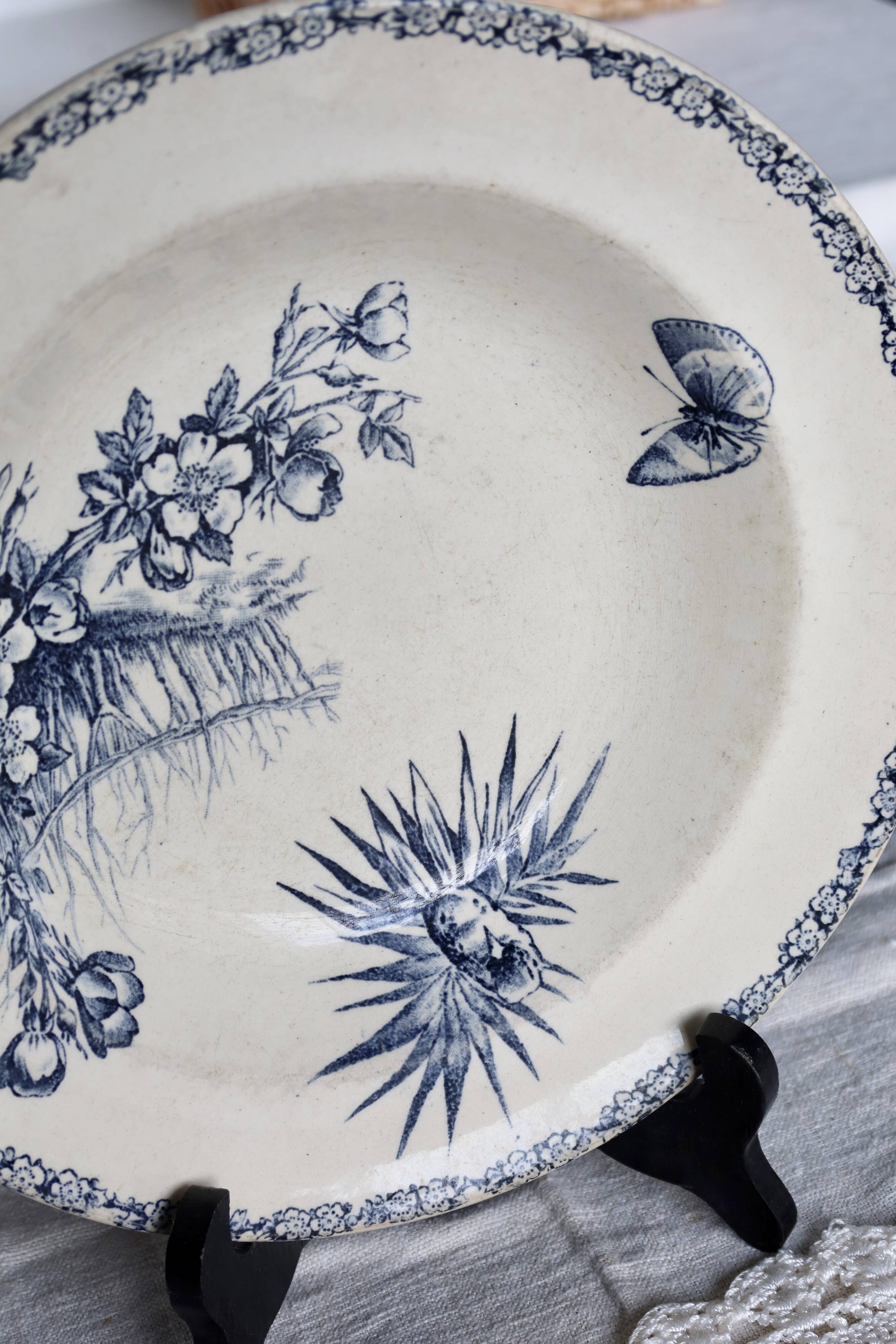 Old ironstone soup plate – Grand Dépôt Émile Bourgeois
