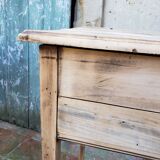 Bedside or raw wood worker