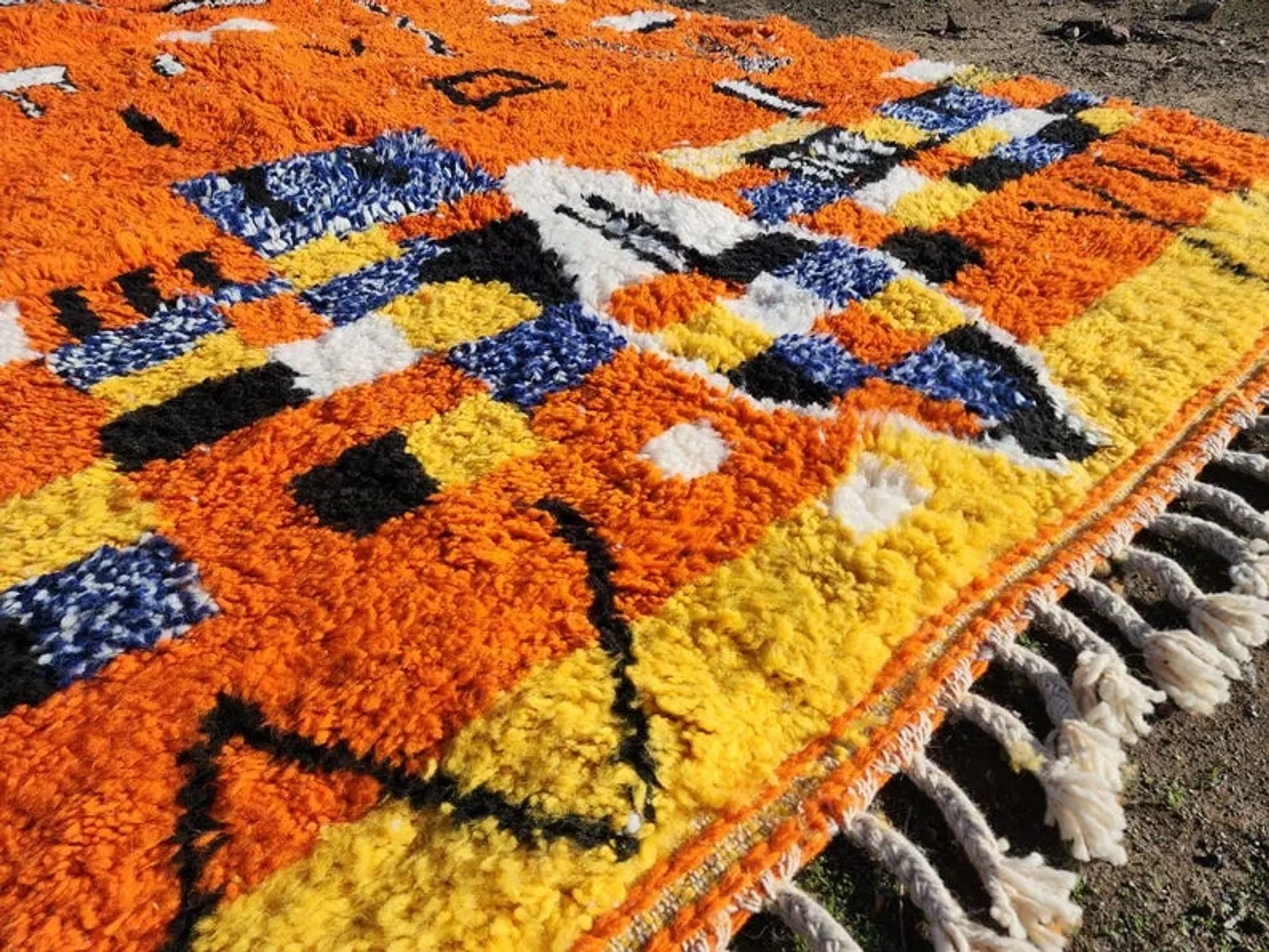 Orange Beni Ouarain Moroccan rug 300x200 cm – graphic patterns