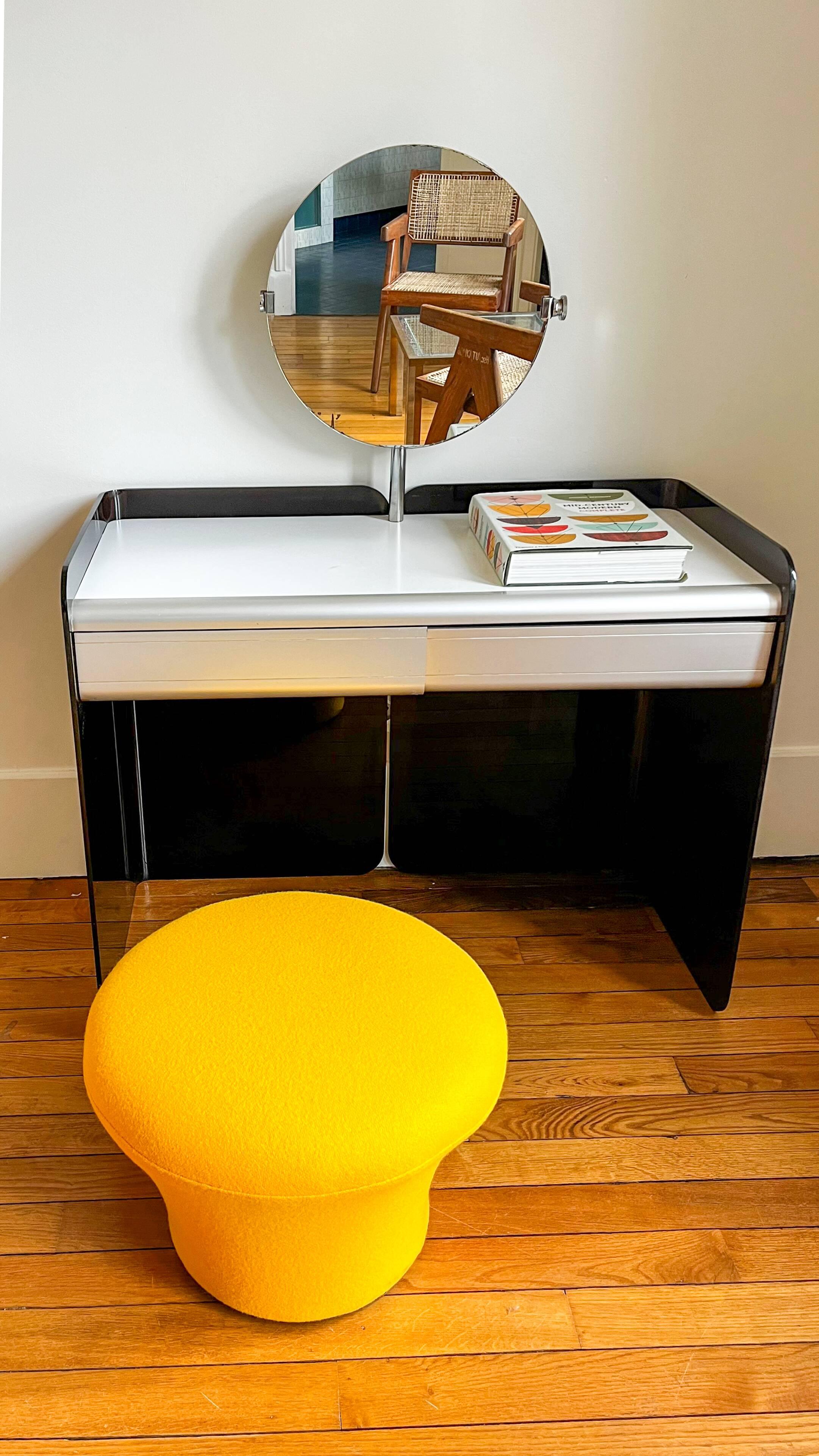 Coiffeuse de Bernard Govin, circa 1970