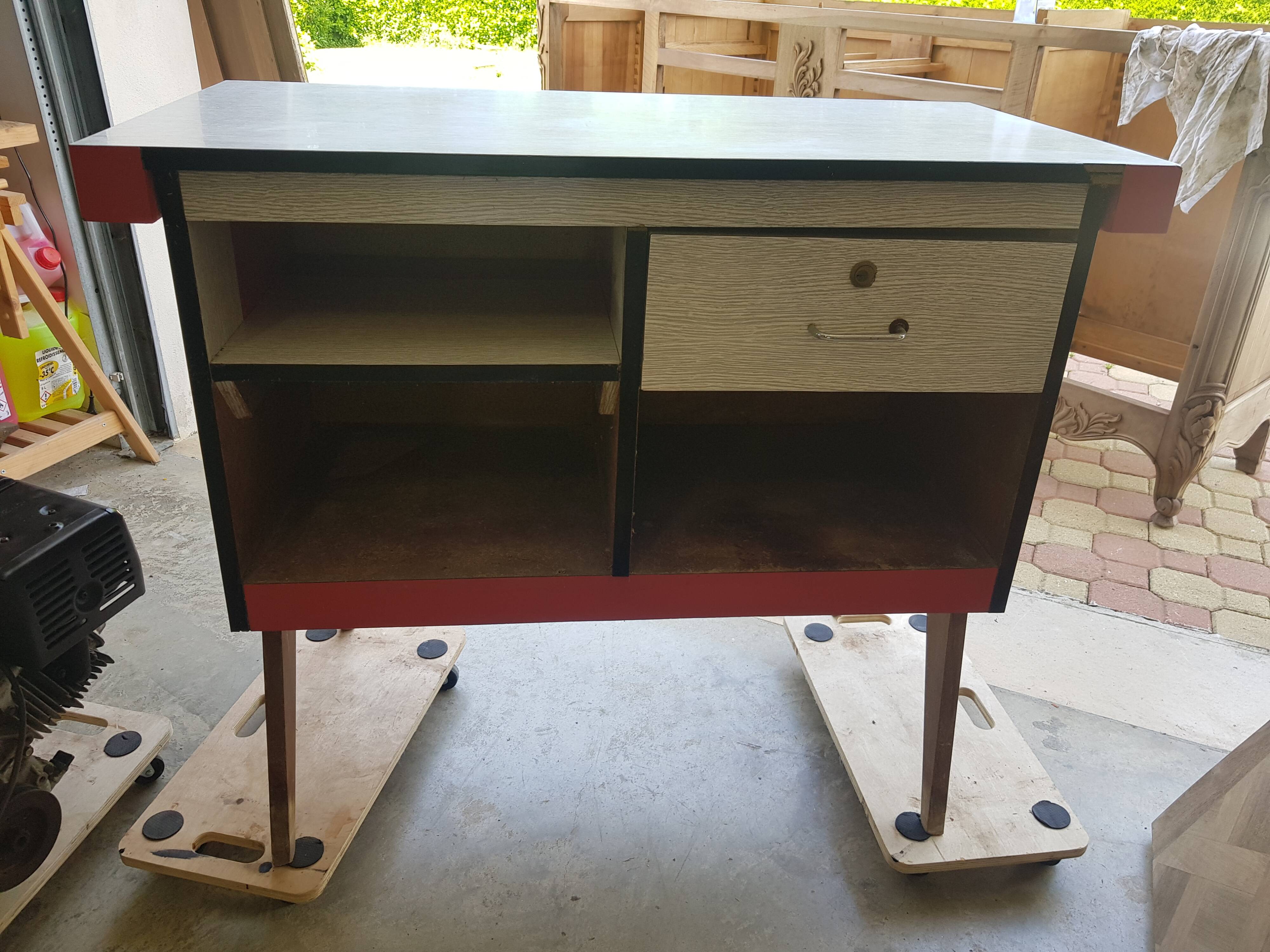 Vintage check counter