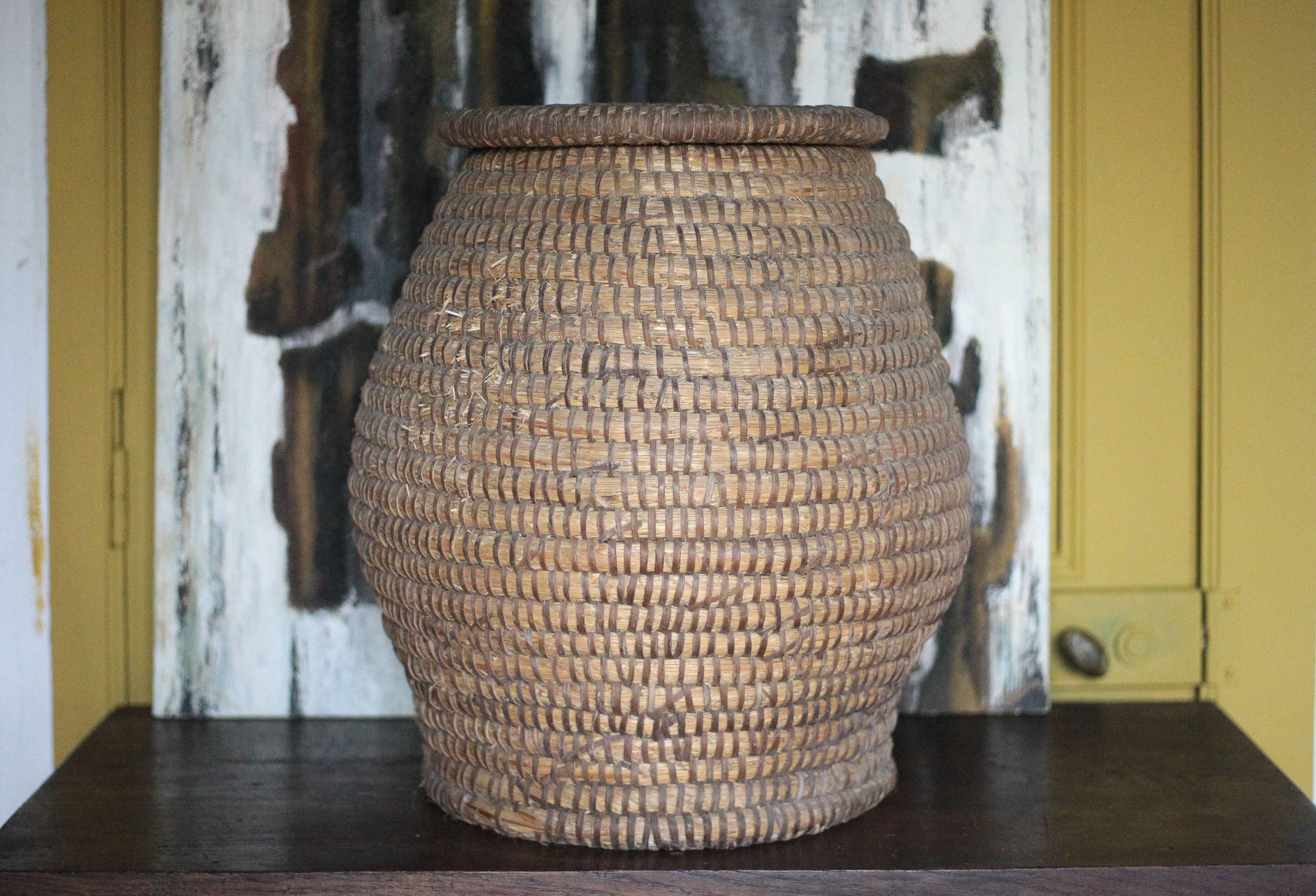 Old basket with lid, straw and bramble, woven basket, decoration