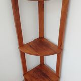 Corner shelf