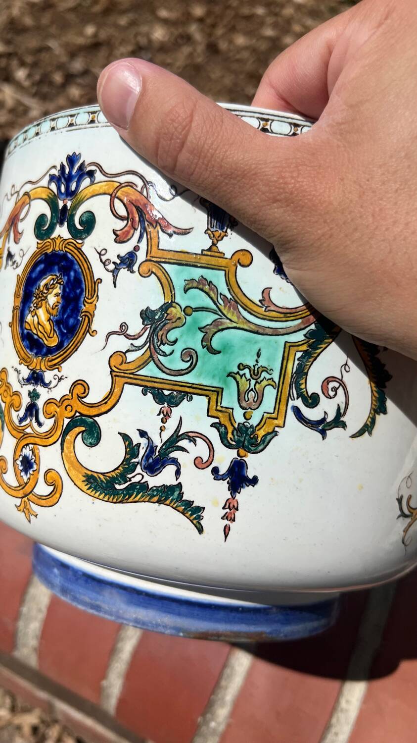 Gien - old flowerpot - iron earth