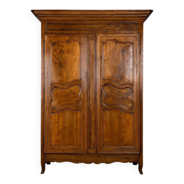 Armoury Lxv (17th Century) in Solid Walnut