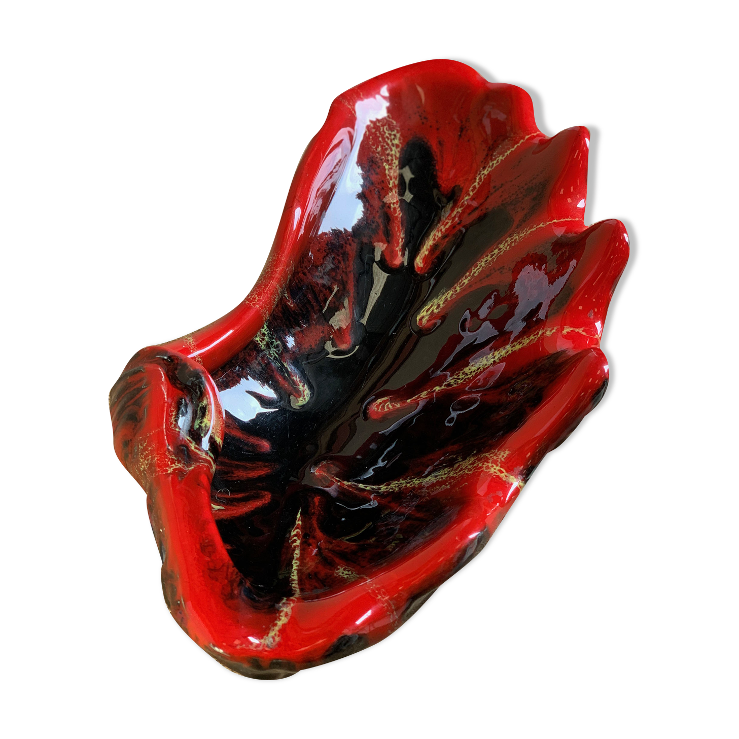 Empty pocket shell oyster ceramic Vallauris unsigned