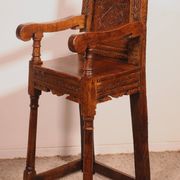 Chaise d'Enfant Haute époque En Chêne Du 17 ° Siècle