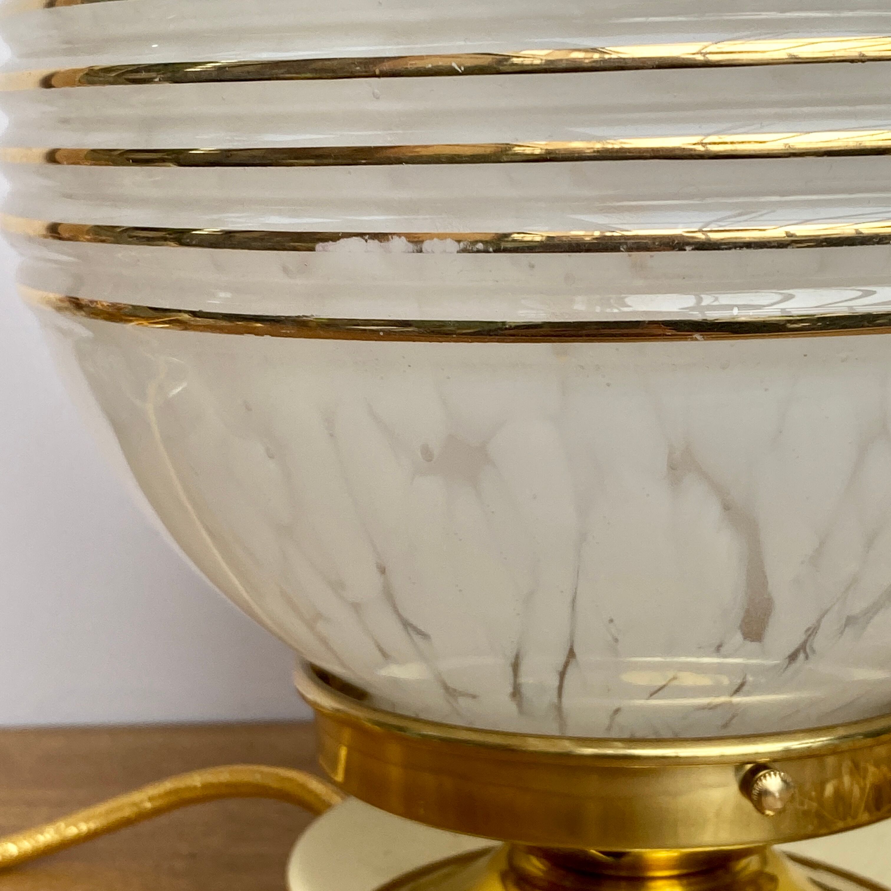 Vintage globe-laying lamp in white Clichy glass gold stripes.