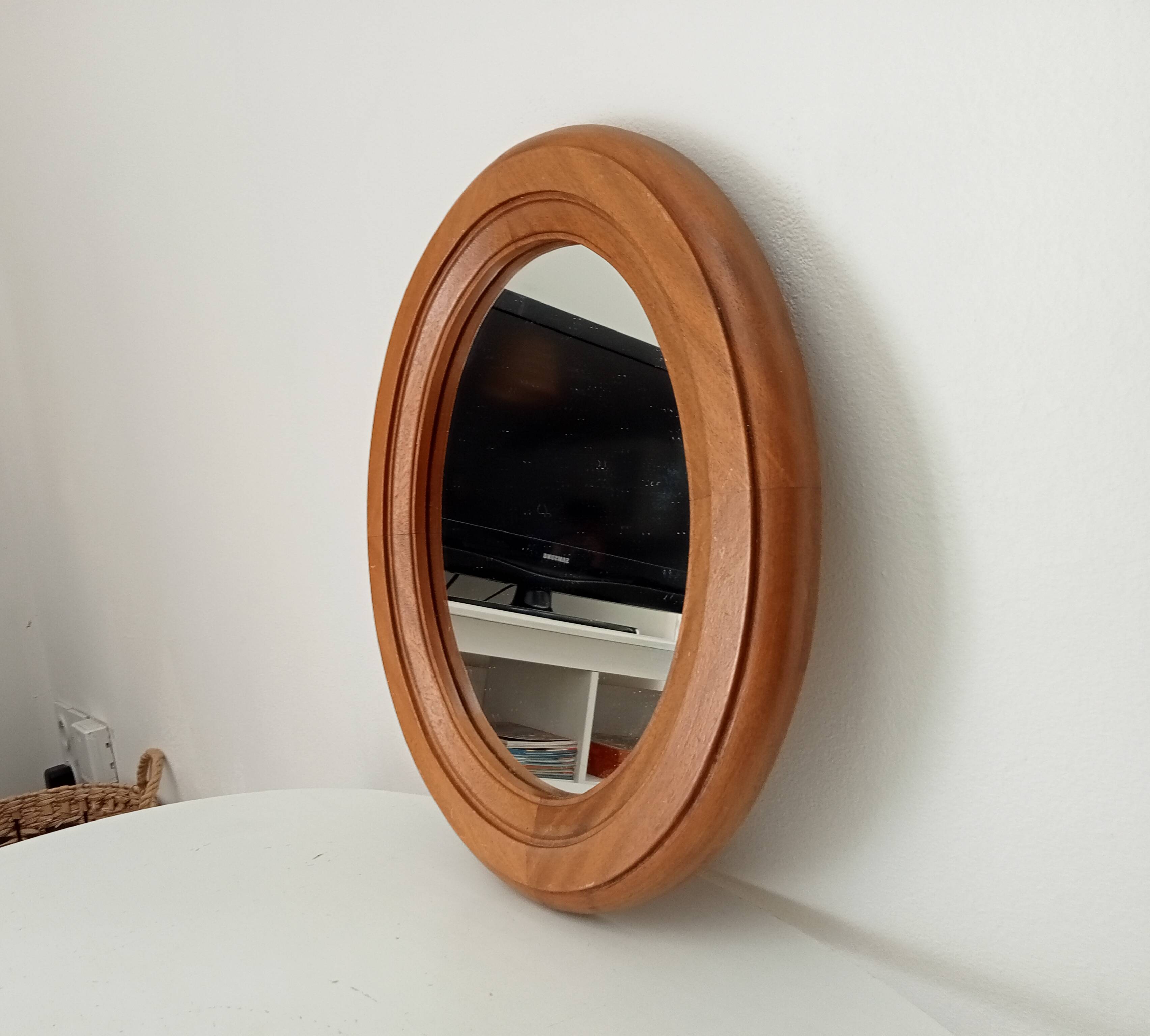 Vintage oval mirror in solid oak 36*31 cm