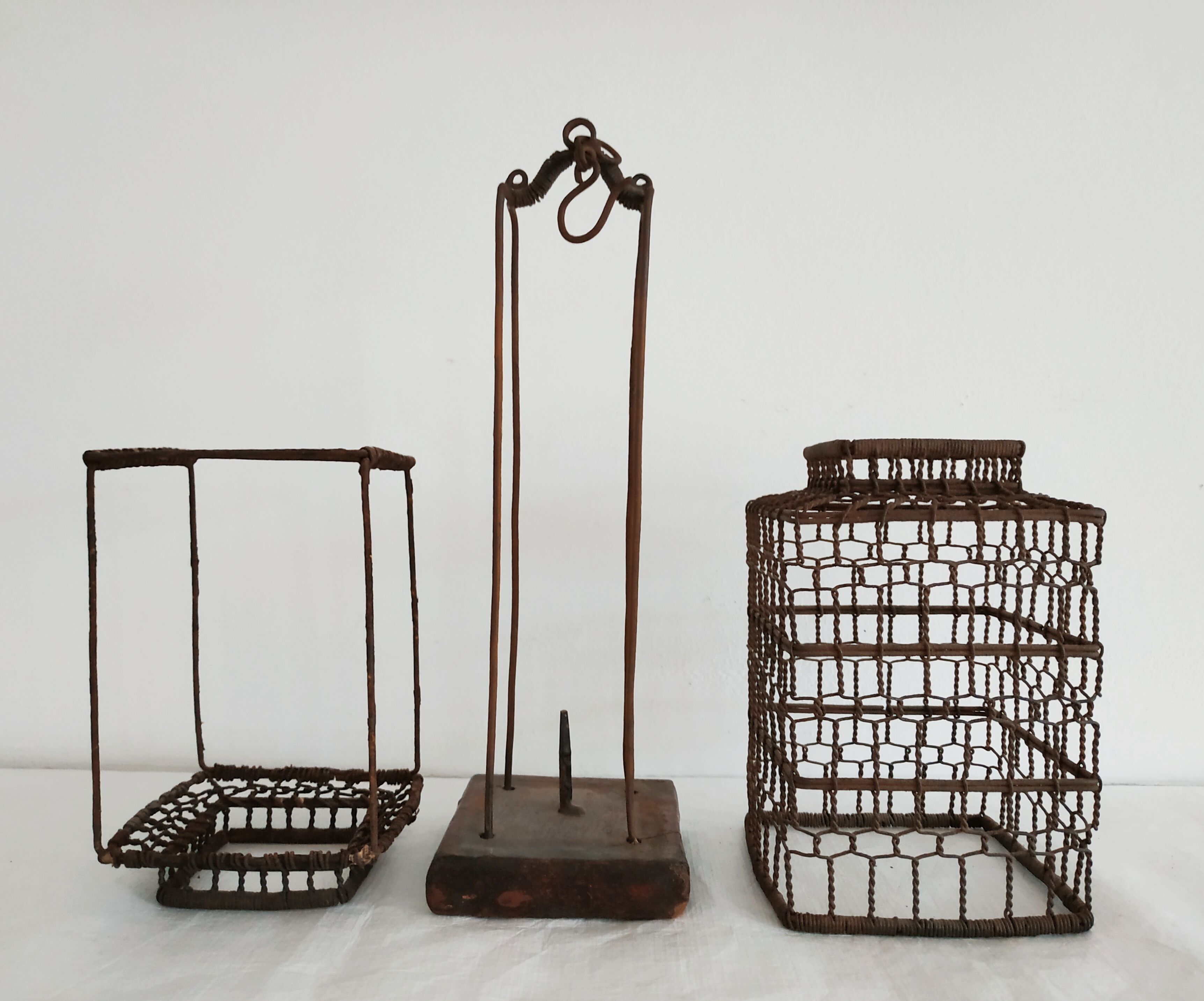 Metal lantern to place a candle