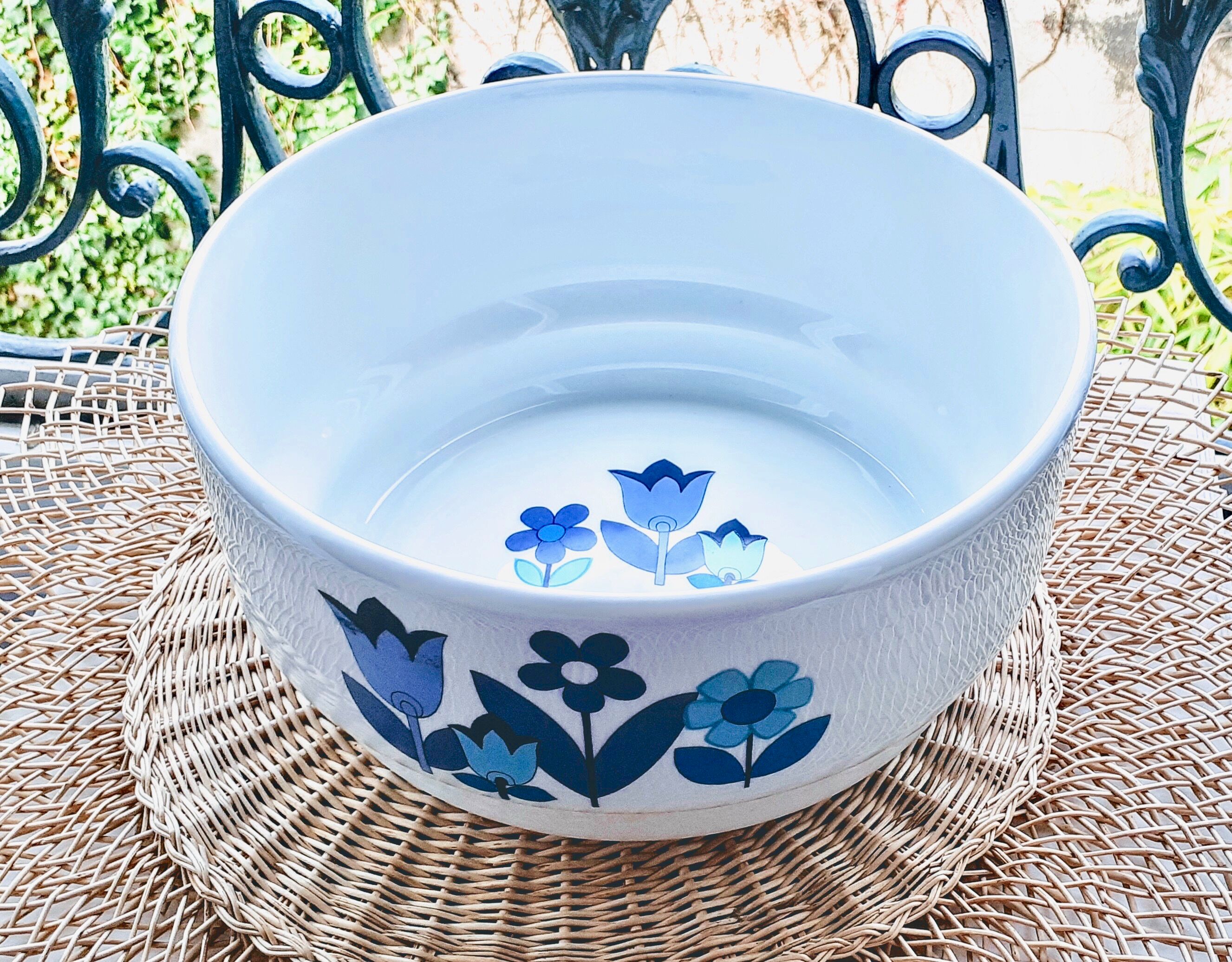 Dish salad bowl 70s porcelain blue flowers