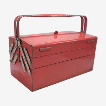 Metal tool box