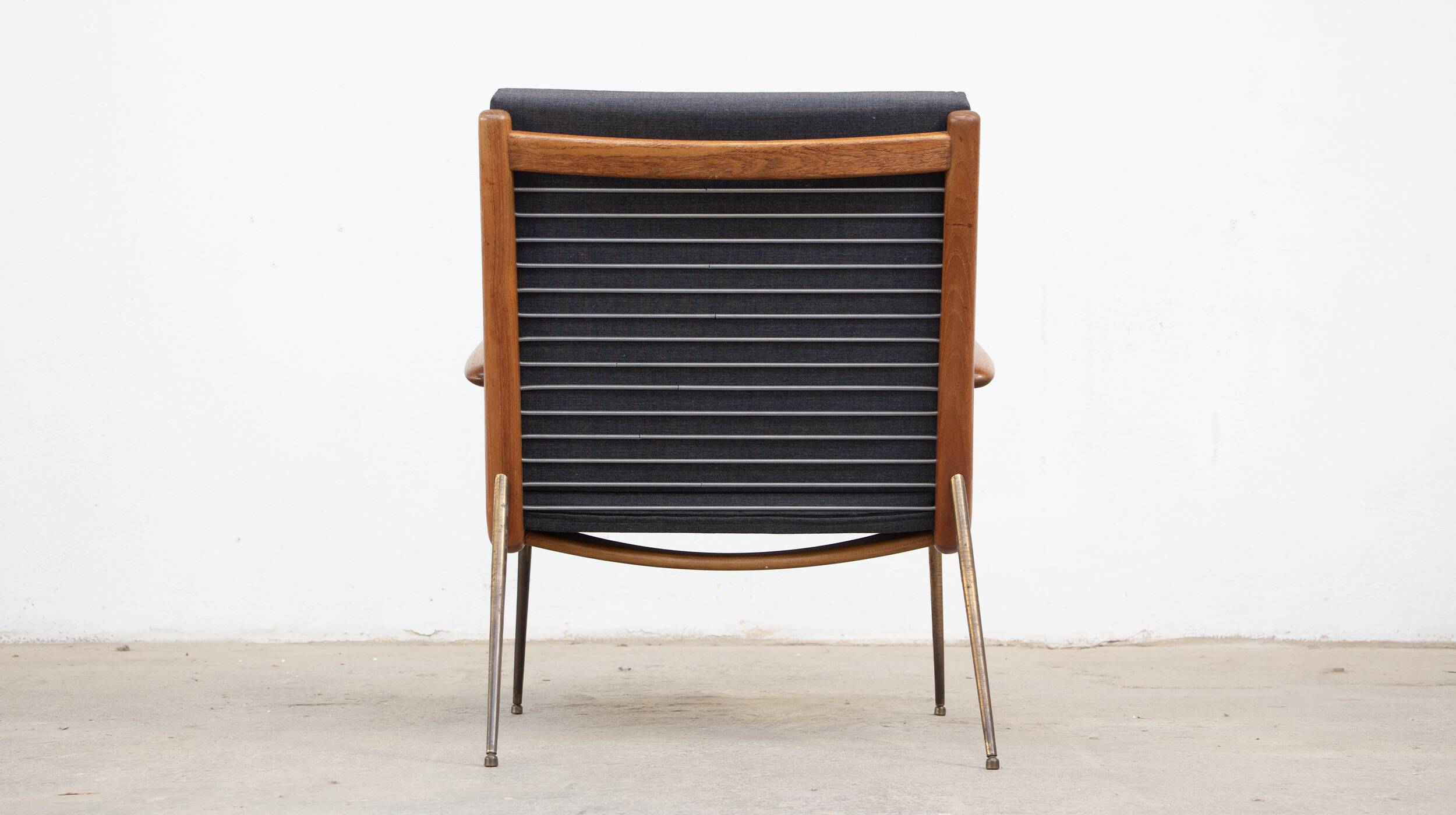 Boomerang FD134 armchair by Peter Hvidt & Orla Mølgaard Nielsen
