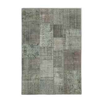 Handwoven oriental overdyed 170 cm x 247 cm grey patchwork carpet