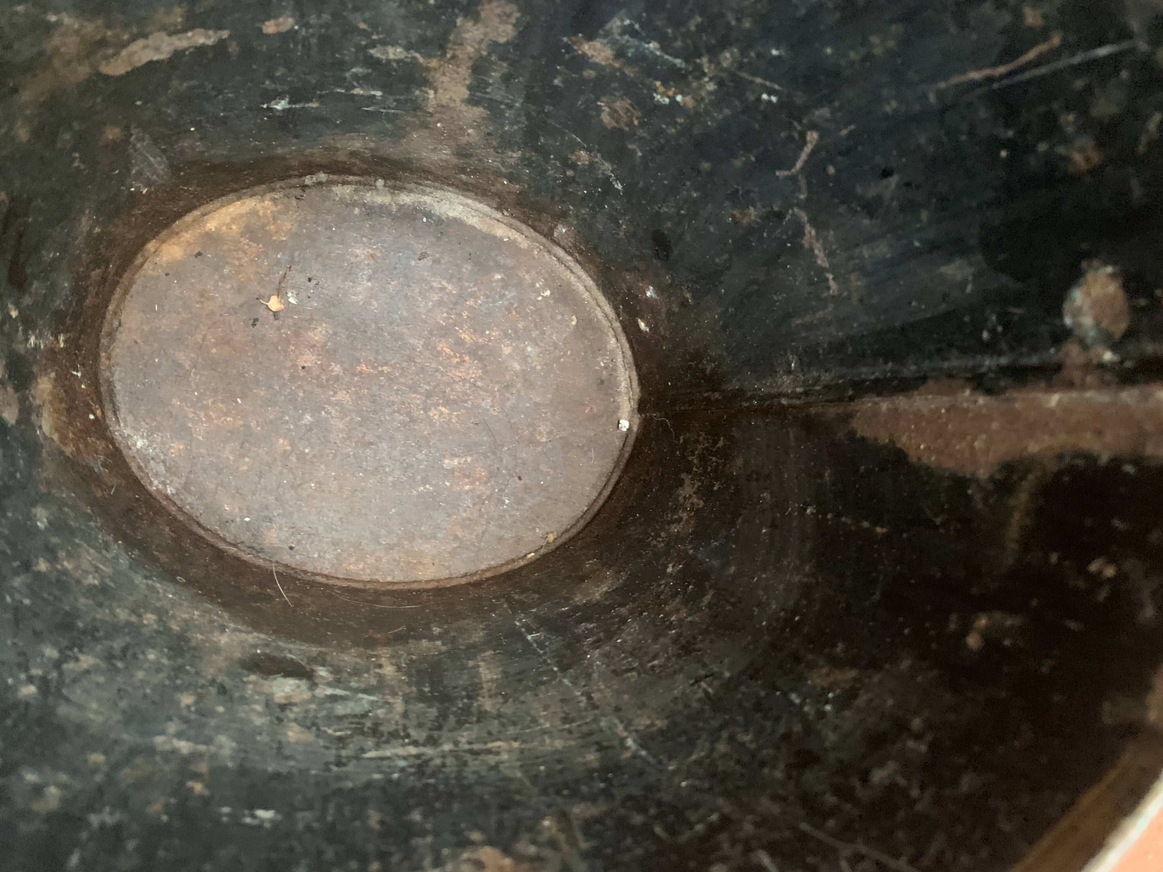 Napoleon III waste paper basket in black sheet metal and painted flowers, 19th century