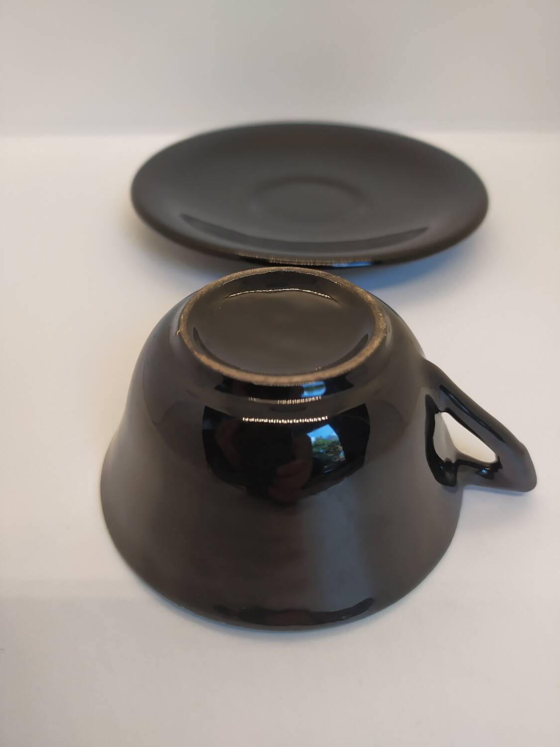 Set of 7 cups and saucers from the 50s.