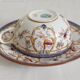 Tasse à café en terre de fer décor Minton mauve Sarreguemines fin XIXe