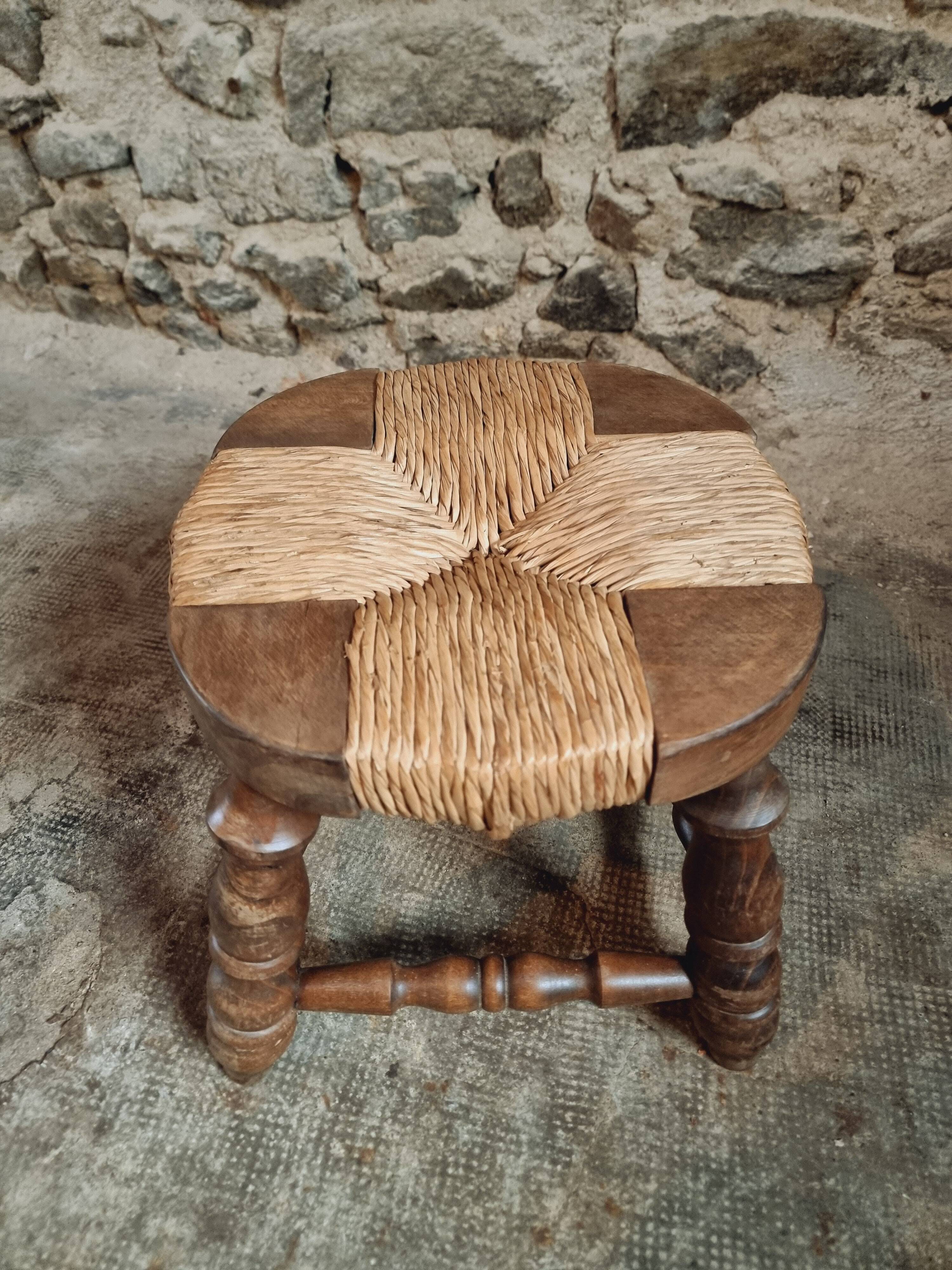 Vintage beechwood stool with straw seat – France, 1950s