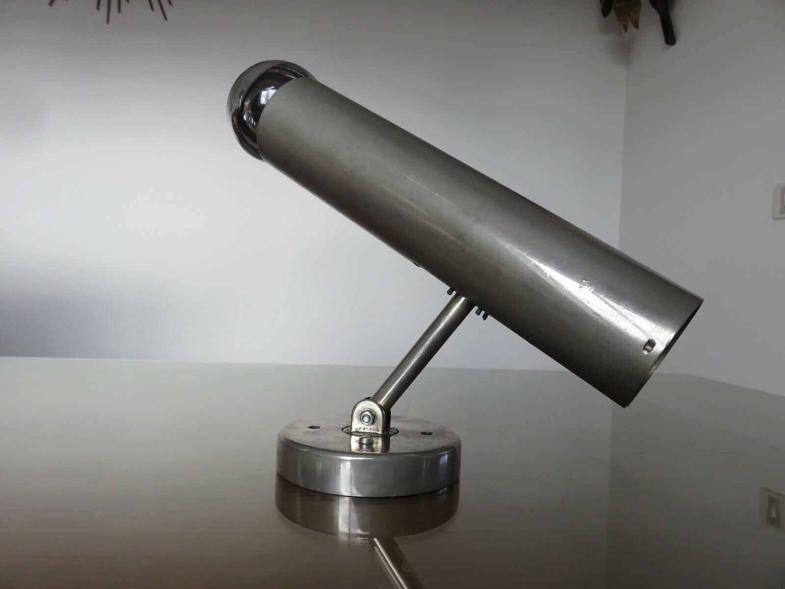 Minimalist wall lamp " lita " articulated in chrome brass 70s