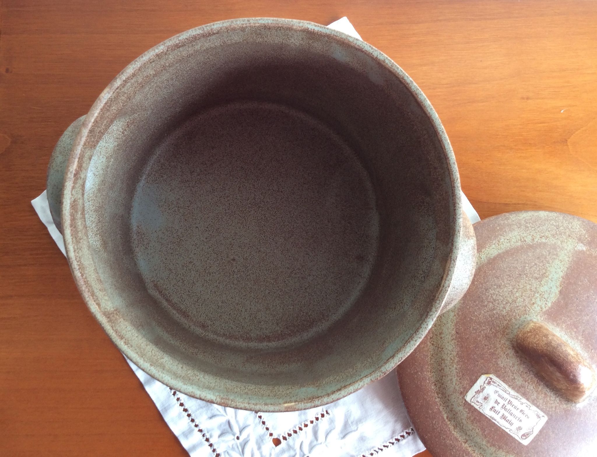 Pot with lid e-mail old sandstone of Vallauris - handmade