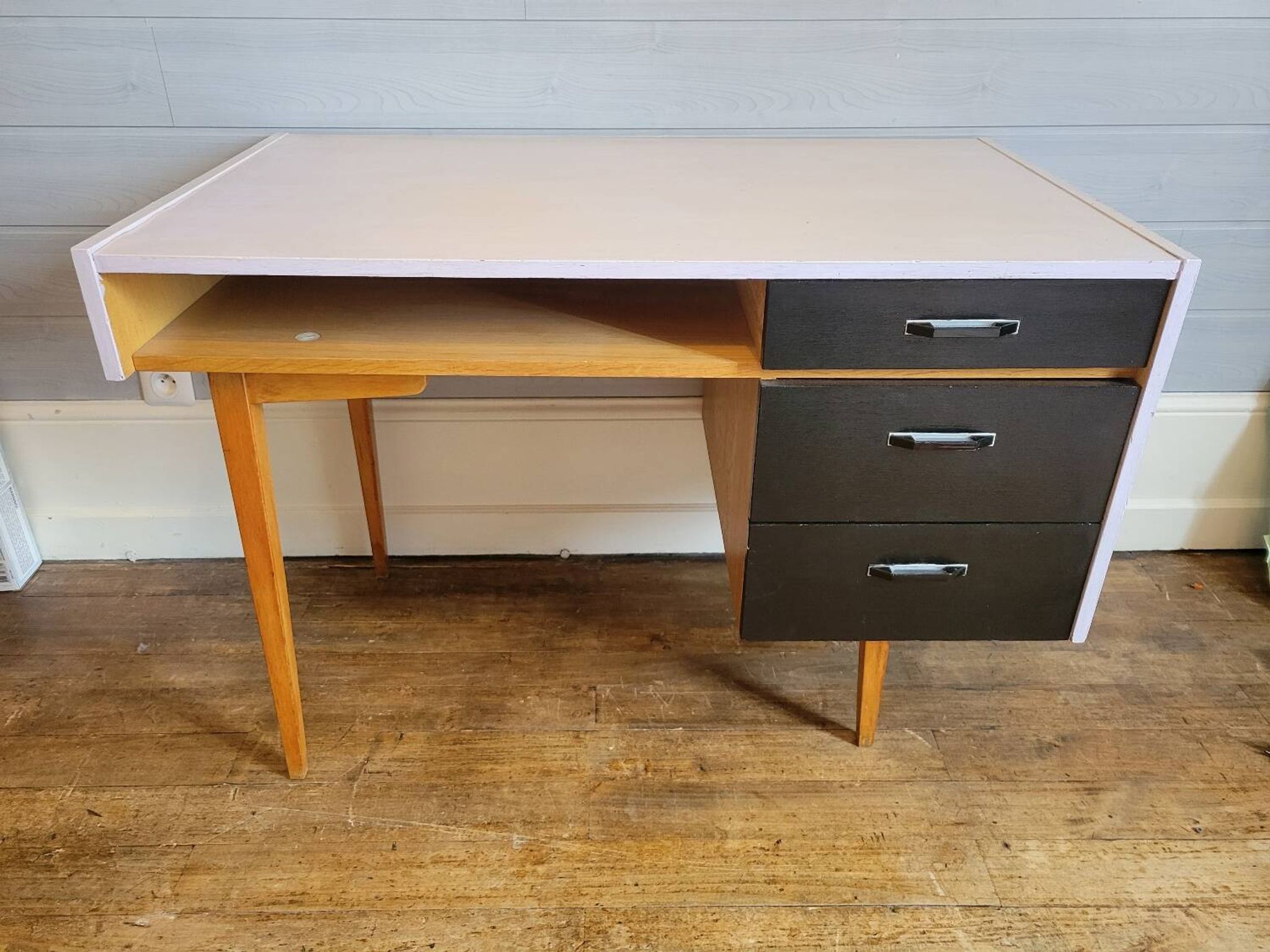 Bureau pieds compas vers1970