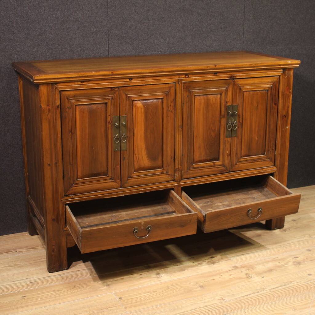 Great oriental sideboard from the 20th century