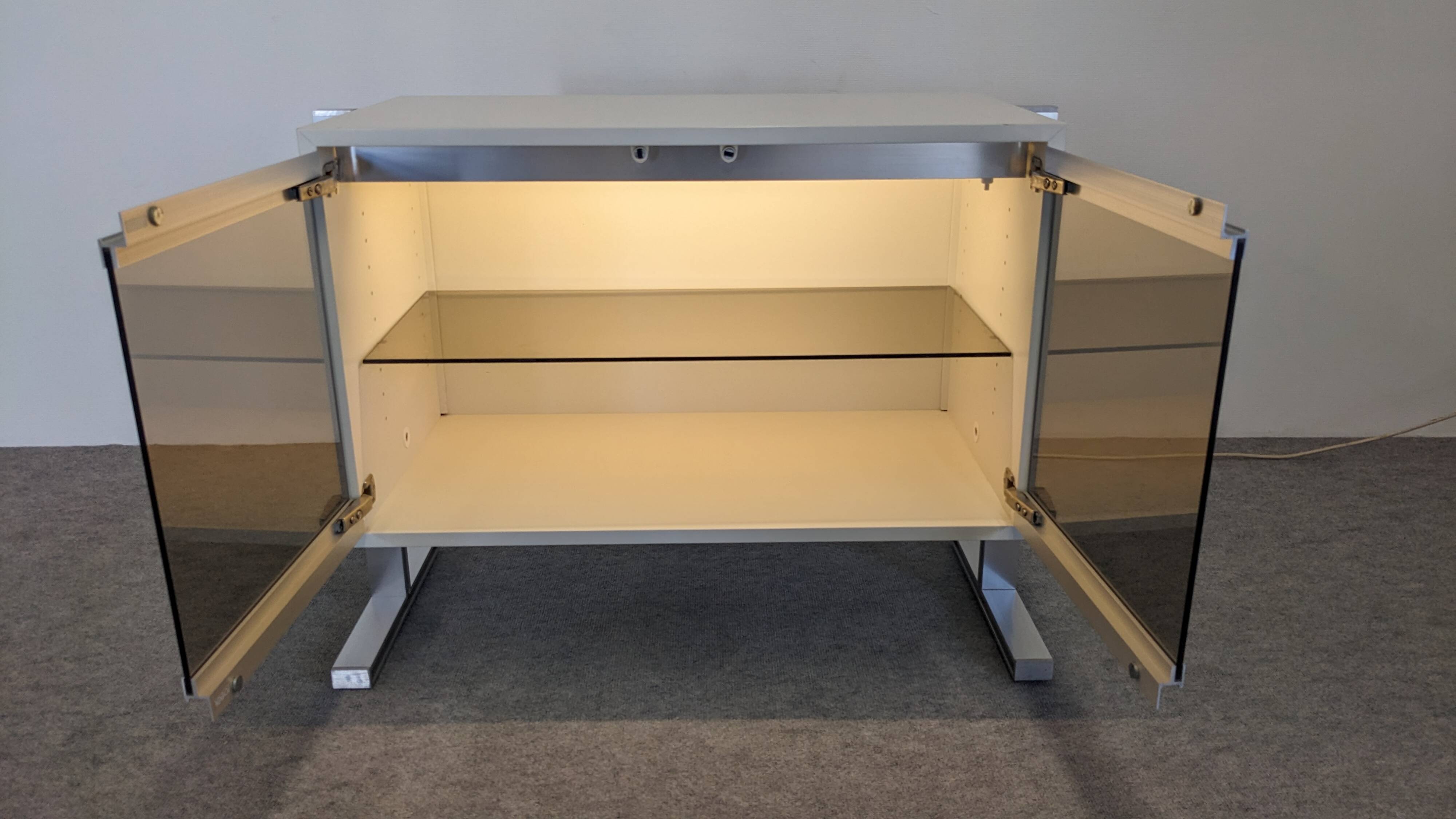 Buffet bas vitré de Michel Ducaroy pour Ligne Roset, France vers 1970