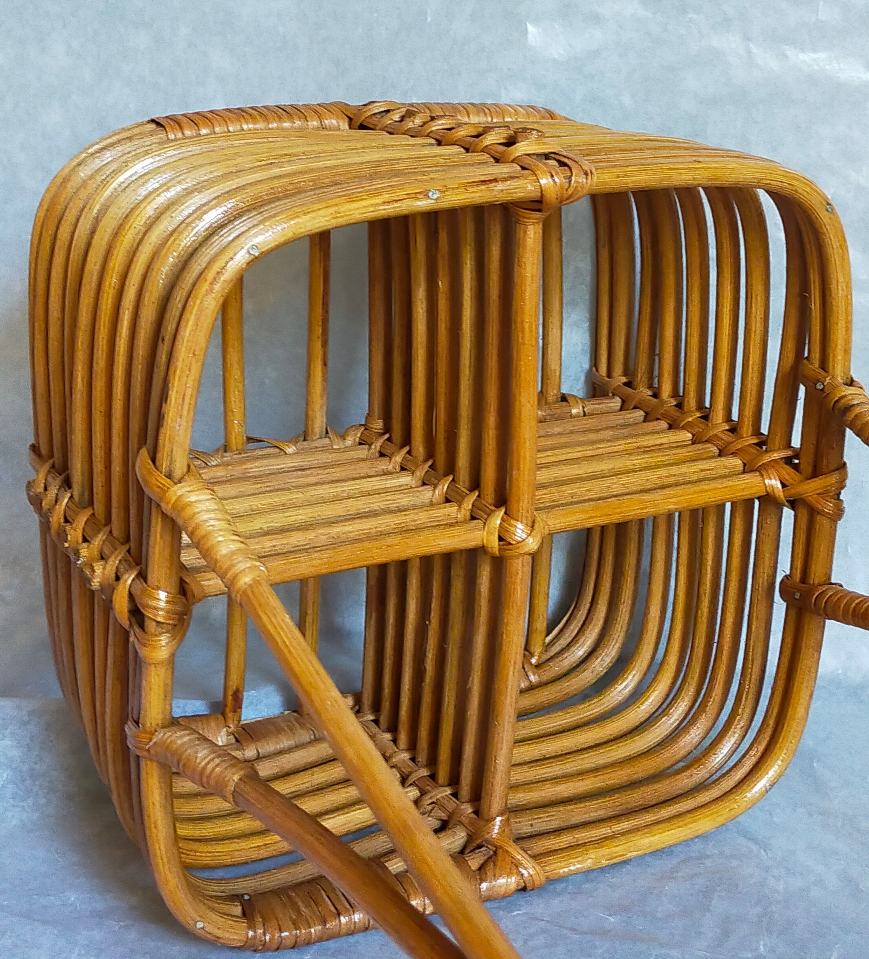 Bottle basket in vintage wicker 60s