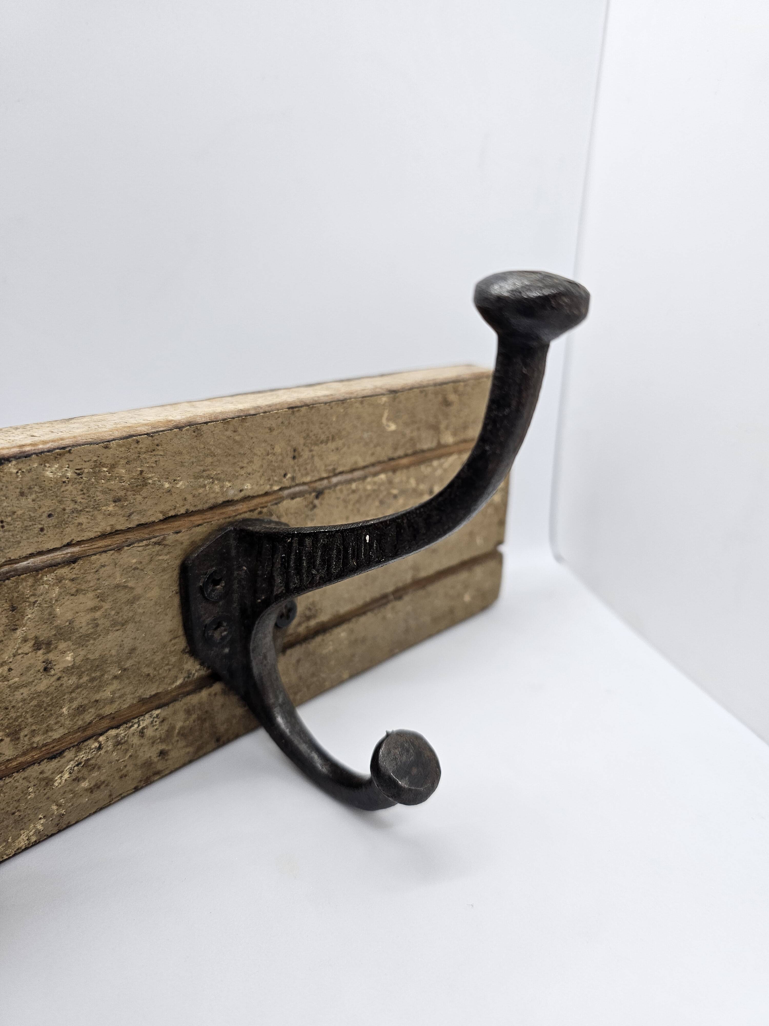 Solid teak coat hook with 2 double cast iron hooks